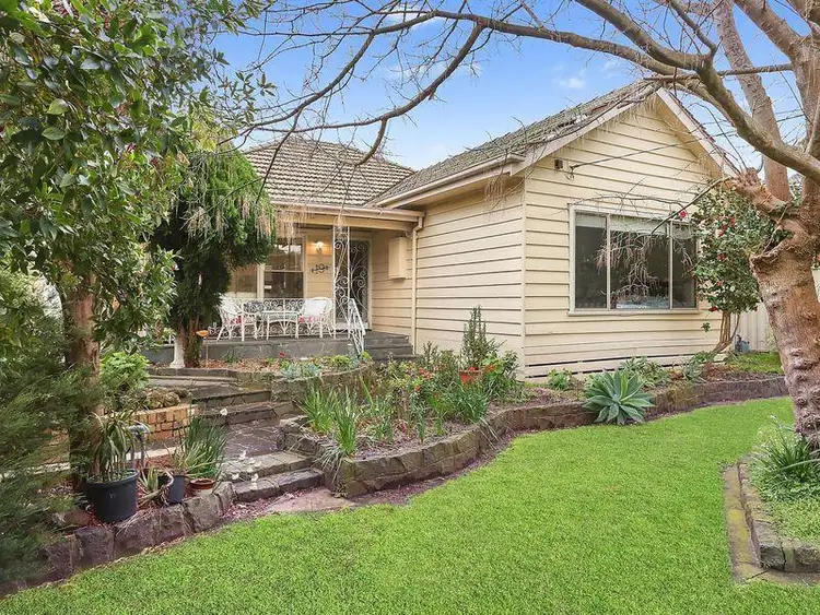 19 Hillside Road, Mount Waverley VIC 3149
