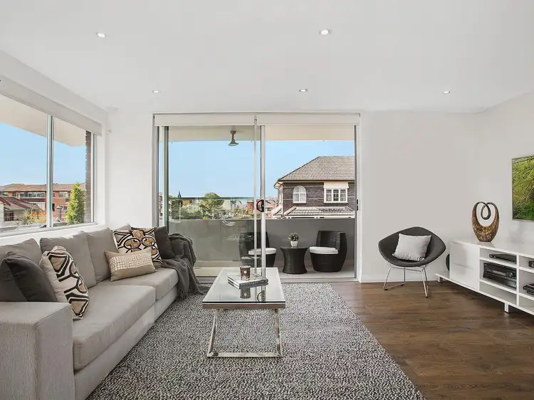 Third view of Homely apartment listing, 4/16 Carr Street, Coogee NSW 2034