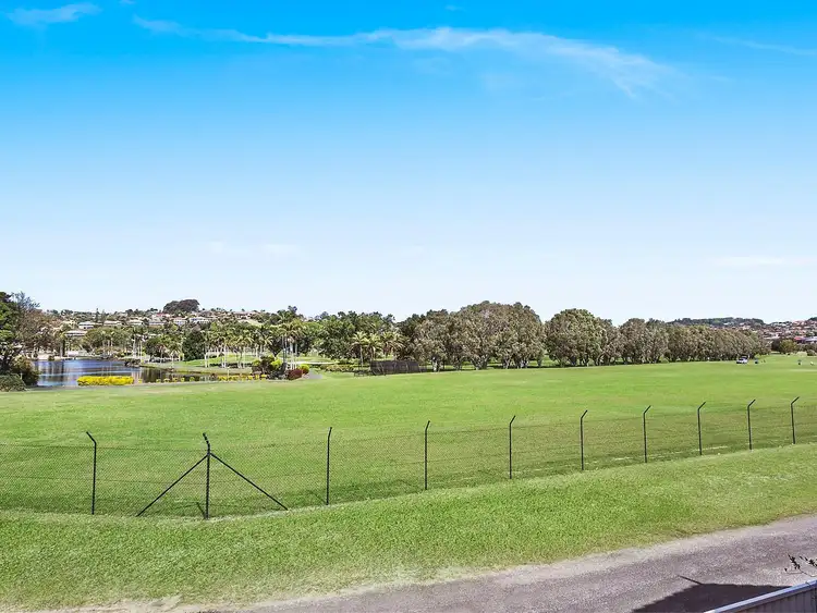 Main view of Homely townhouse listing, 24/4 Advocate Place, Banora Point NSW 2486