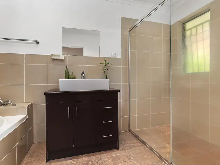 Fifth view of Homely villa listing, 1/50 Moore Street, Morningside QLD 4170
