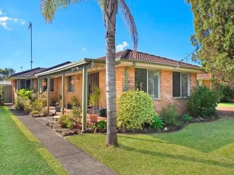 8 Bena Road, Umina Beach NSW 2257