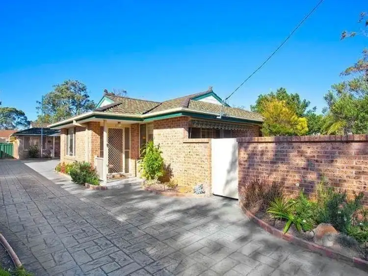 1/100 Barrenjoey Road, Ettalong Beach NSW 2257