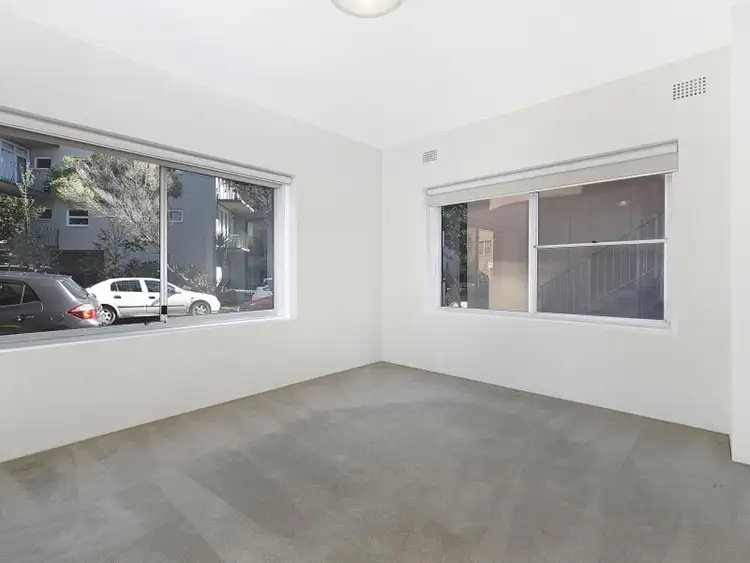 1/12 Ozone Street