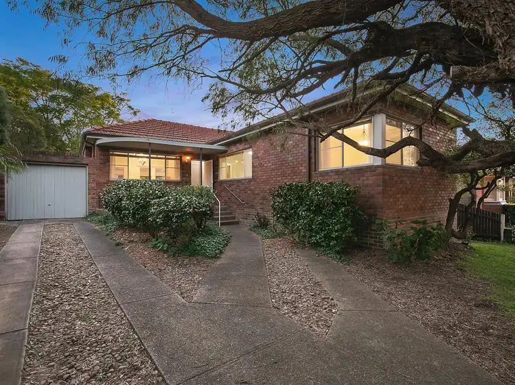 15 Glenview Avenue, Earlwood NSW 2206