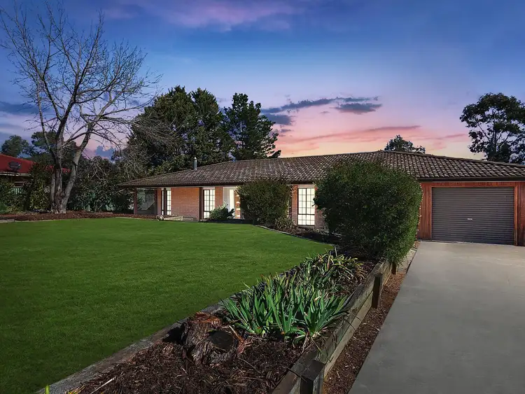 8 Haugh Place, Oxley ACT 2903