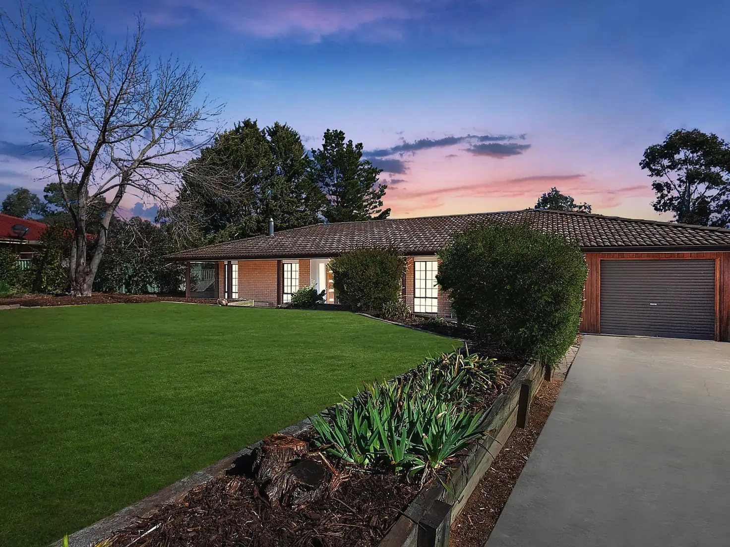 Main view of Homely house listing, 8 Haugh Place, Oxley ACT 2903