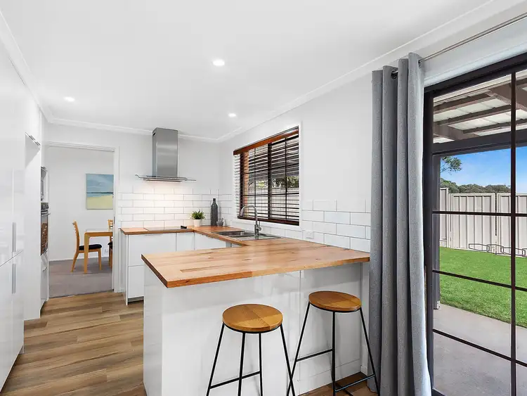 Second view of Homely house listing, 8 Haugh Place, Oxley ACT 2903