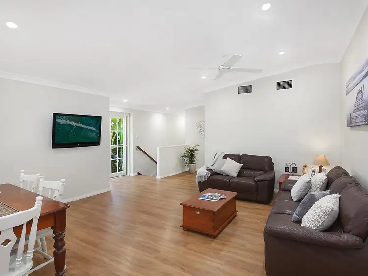 Third view of Homely house listing, 7 Windsor Road, Berkeley Vale NSW 2261