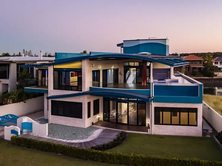 17 Portsmouth Place, Raby Bay QLD 4163