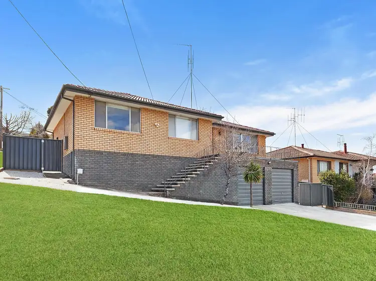14 Cassinia Street, Queanbeyan NSW 2620