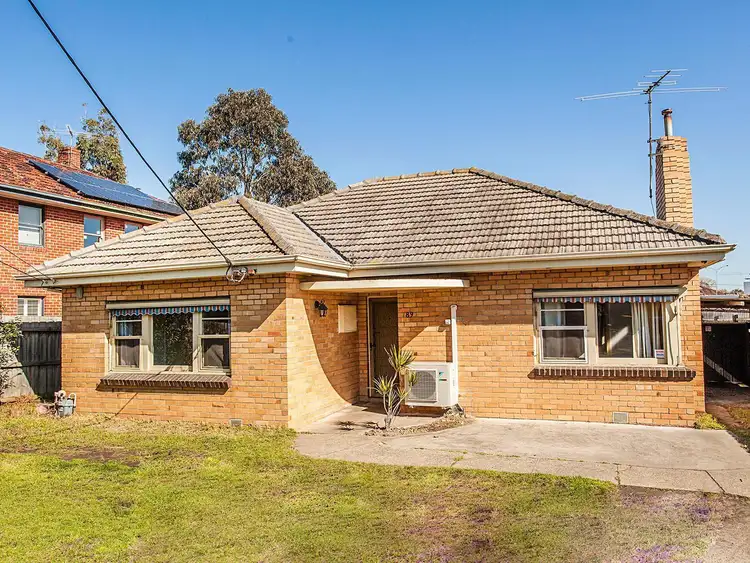 89 Warrigal Road