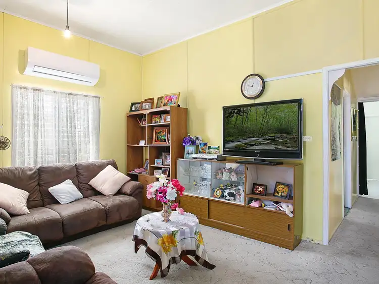 Sixth view of Homely house listing, 4 Cooper Street, Lakes Creek QLD 4701