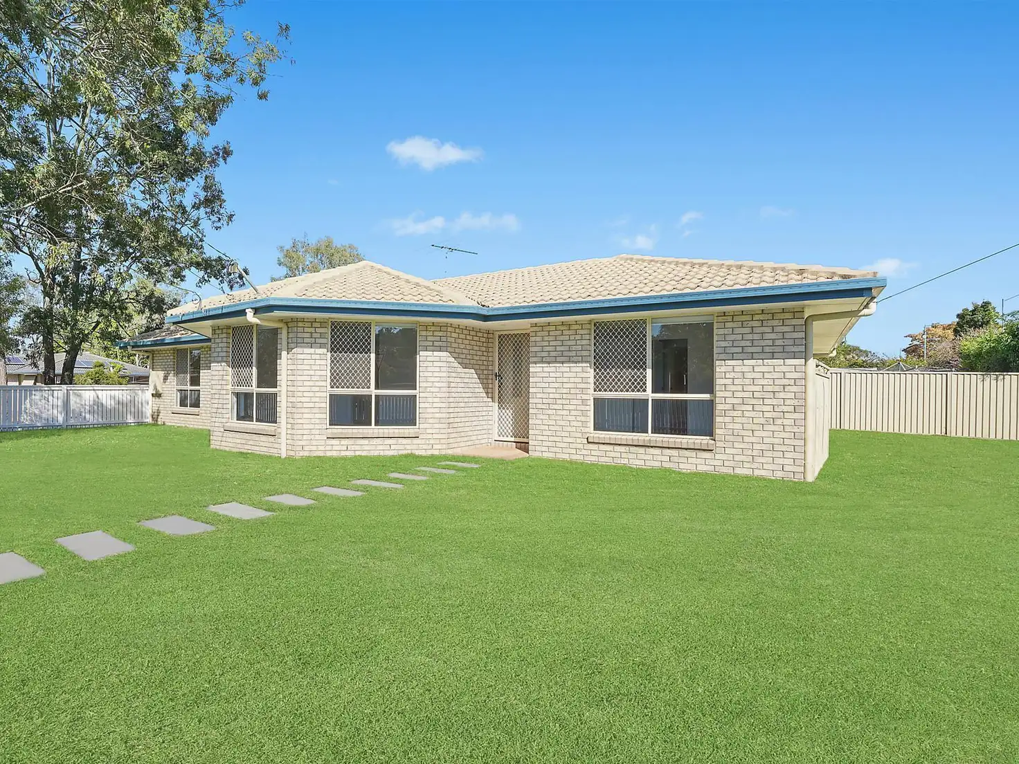 Main view of Homely house listing, 1 Brentwood Drive, Daisy Hill QLD 4127