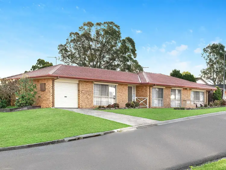 1 McMinn Place, Narellan Vale NSW 2567