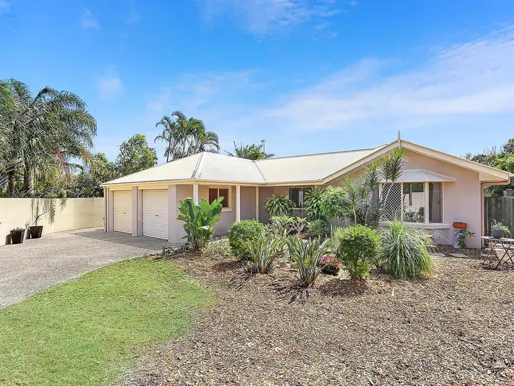 8 Victory Crescent, Sunrise Beach QLD 4567