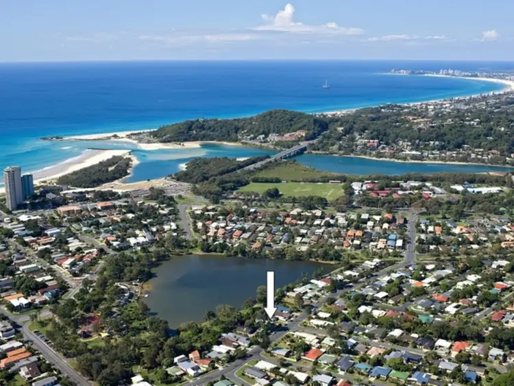 45 Tahiti Avenue, Palm Beach QLD 4221