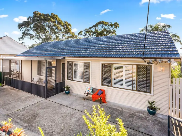 10 Boronia Avenue, Adamstown Heights NSW 2289