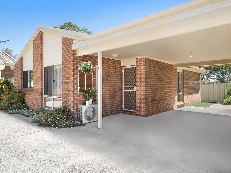 3/9 Walker Crescent