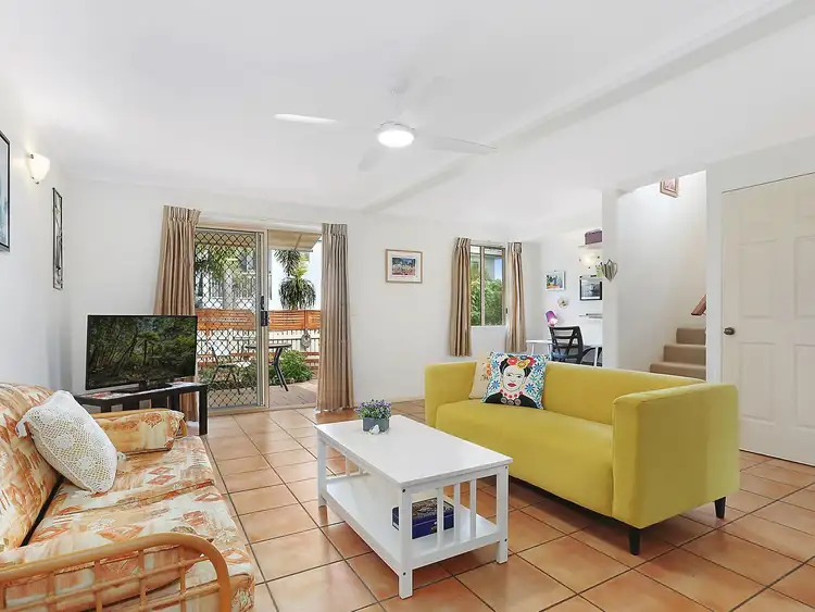 Main view of Homely unit listing, 5/6 Advance Place, Sunrise Beach QLD 4567