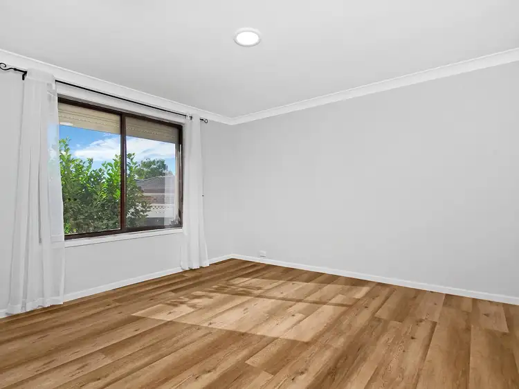 Fourth view of Homely house listing, 10 Elbe Place, Kearns NSW 2558