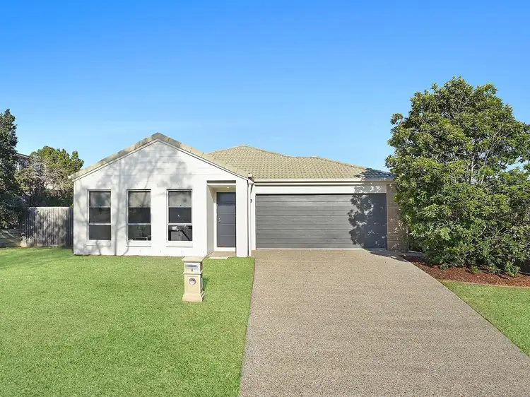 8 Dianella Street