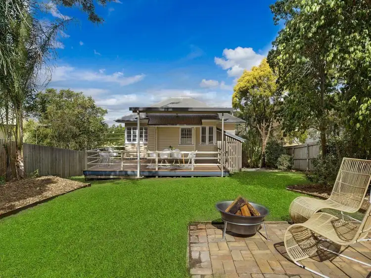 10 Nevitt Street, Stafford QLD 4053