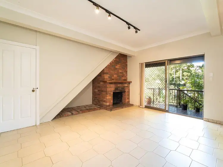 3/3 Marshall Crescent