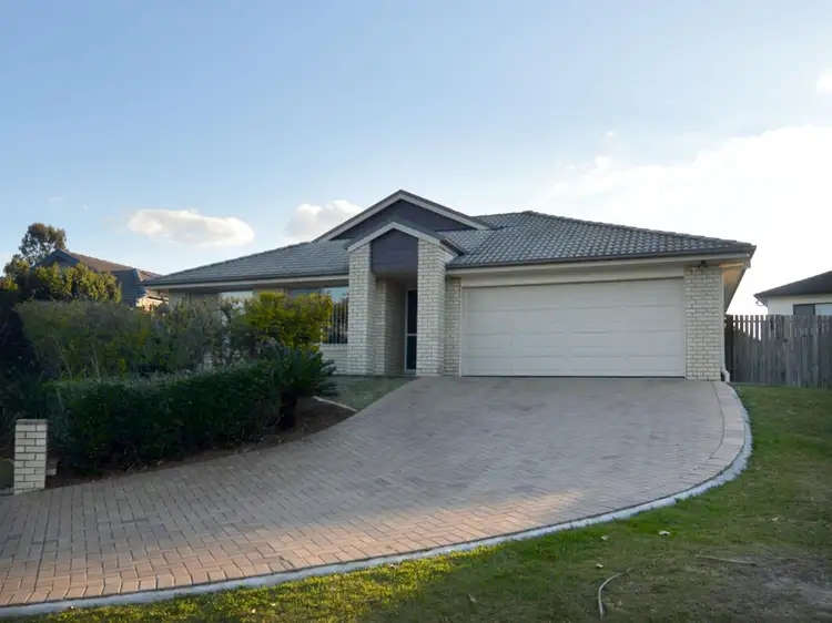 25 Orchard Crescent