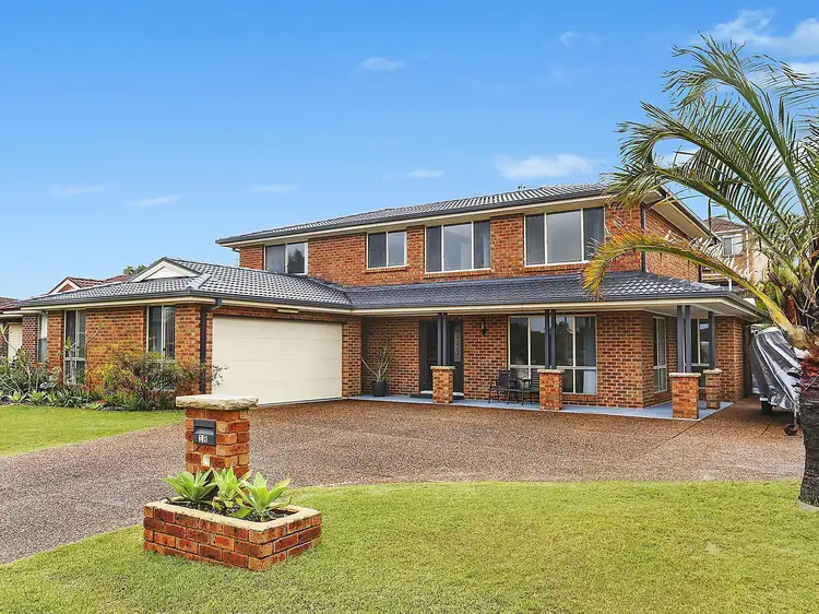 18 Oceanside Drive, Caves Beach NSW 2281