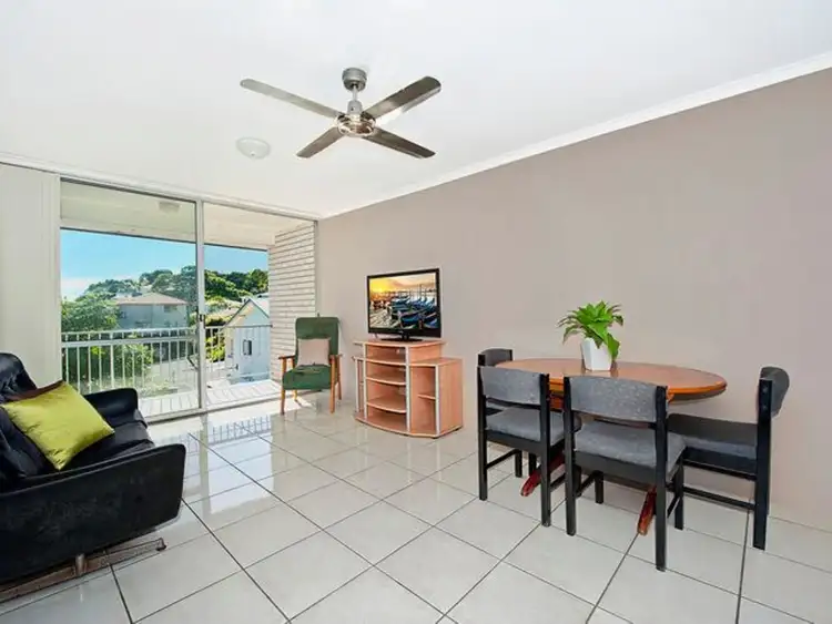 15/28 Miles Street, Kirra QLD 4225