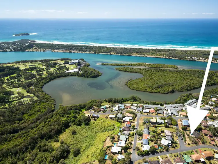 2 Pearse Street, Banora Point NSW 2486