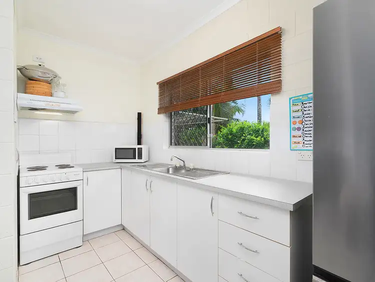 Third view of Homely house listing, 6 Idaho Close, White Rock QLD 4868