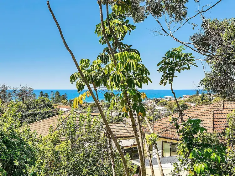 Fourth view of Homely villa listing, 2/26 The Lookout, Thirroul NSW 2515