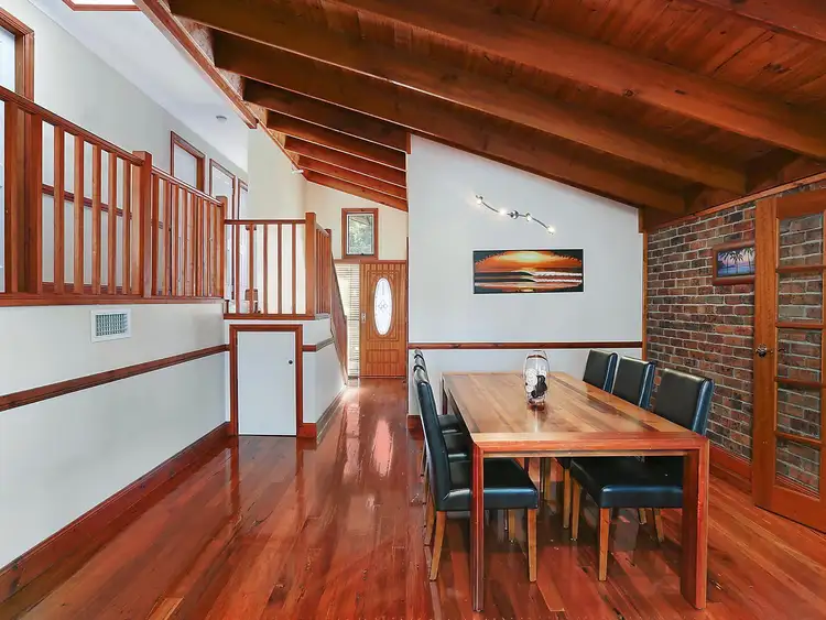 15 Sugarwood Close, Farmborough Heights NSW 2526