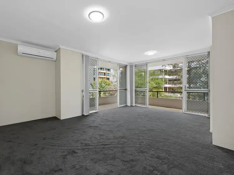 Main view of Homely apartment listing, 4/37 Chasely Street, Auchenflower QLD 4066