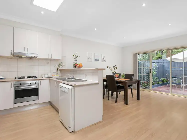 3/16 Therese Avenue