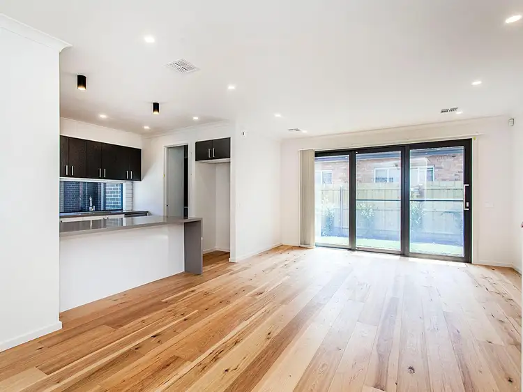 1/711 Warrigal Road