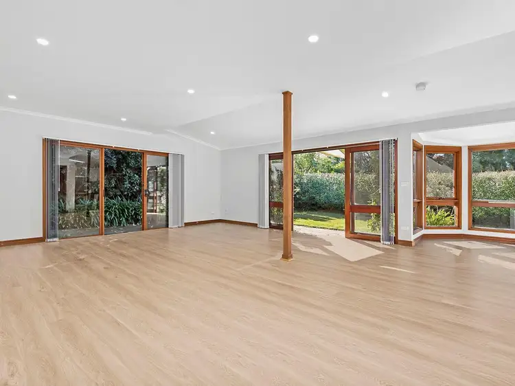 18 Jopling Street