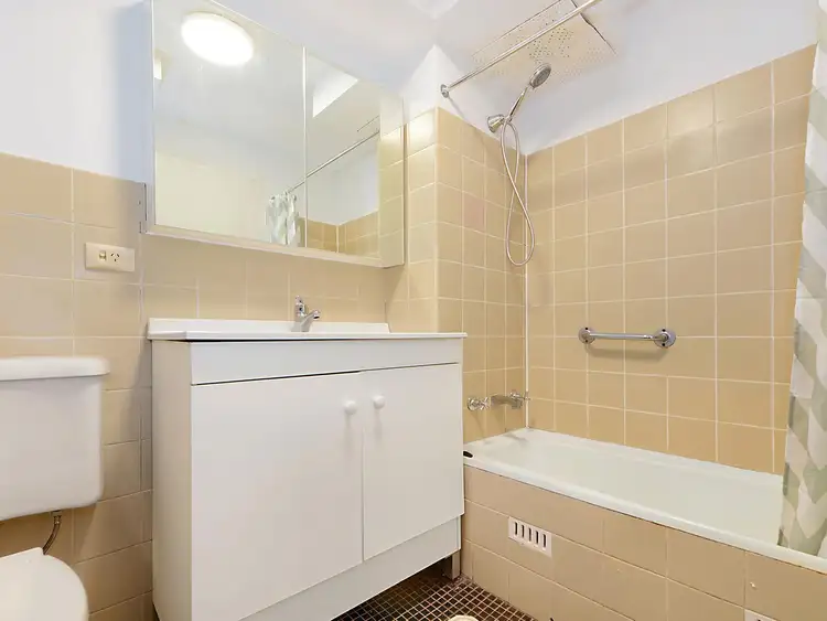 Fourth view of Homely apartment listing, 6/5-7 MacPherson Street, Waverley NSW 2024