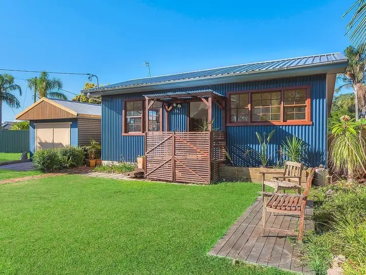 6 Florence Avenue, Tumbi Umbi NSW 2261