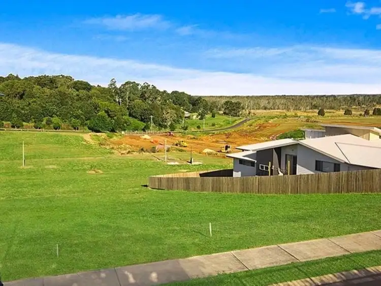 15 Chilcott Circuit, Cumbalum NSW 2478