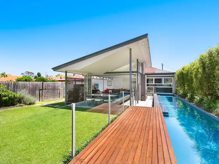 11 High Street, Willoughby NSW 2068