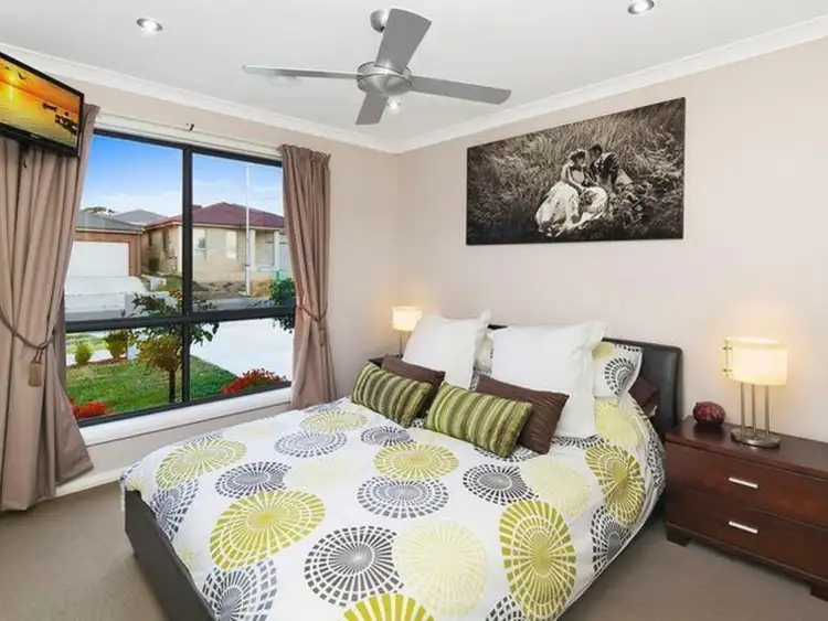 Fifth view of Homely house listing, 6 Elizabeth Jolly Crescent, Franklin ACT 2913