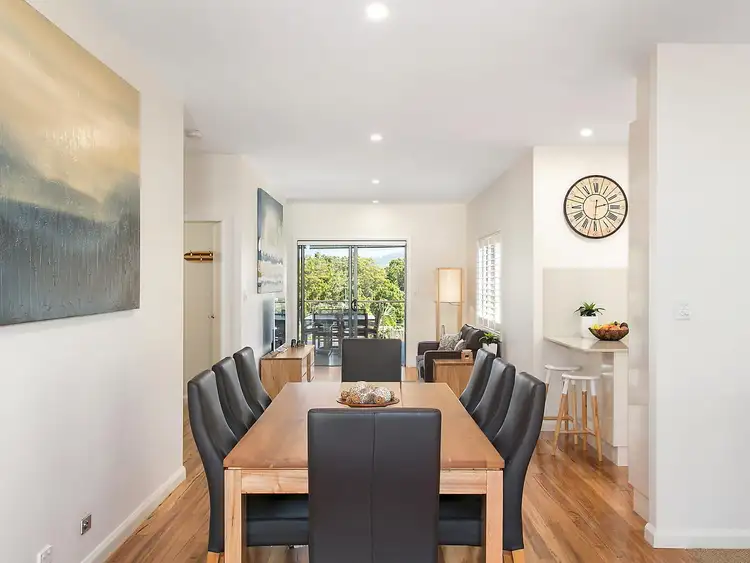 56 Woodlawn Avenue, Mangerton NSW 2500