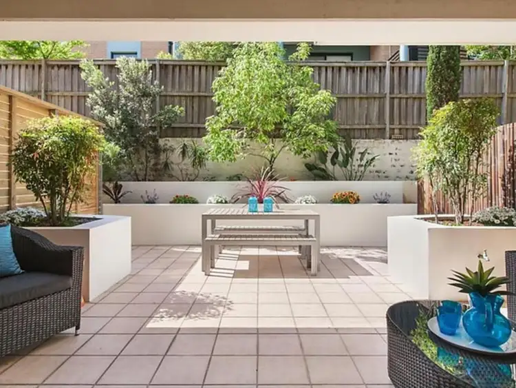 11/193 Oberon Street