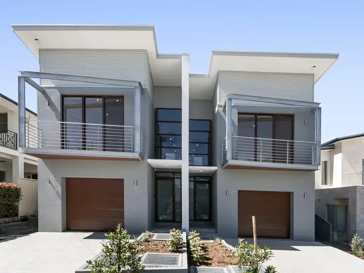 19A Murrills Crescent