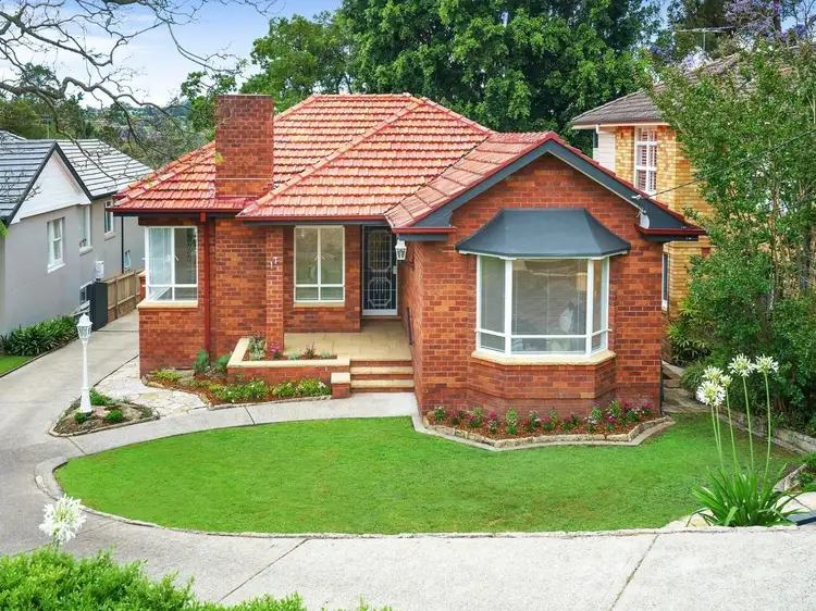 17 Griffith Avenue, Roseville Chase NSW 2069