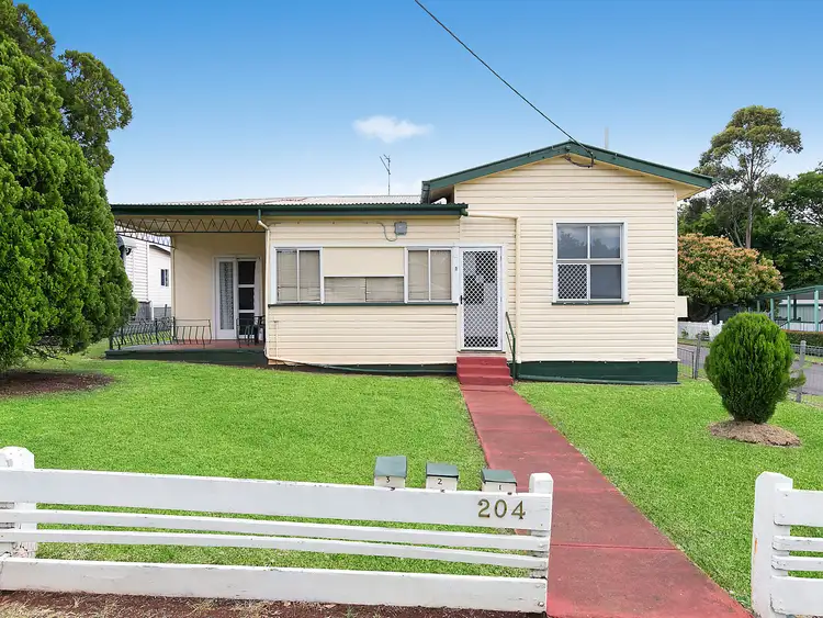 204 Long Street, South Toowoomba QLD 4350