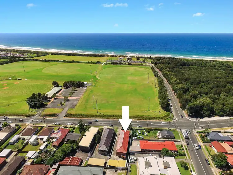 Main view of Homely apartment listing, 2/138 Carters Lane, Fairy Meadow NSW 2519