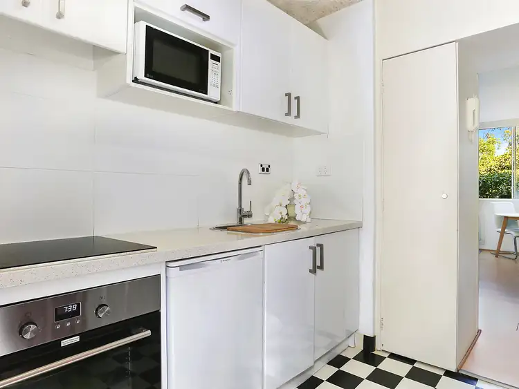 Main view of Homely studio listing, 46/68 Roslyn Gardens, Rushcutters Bay NSW 2011